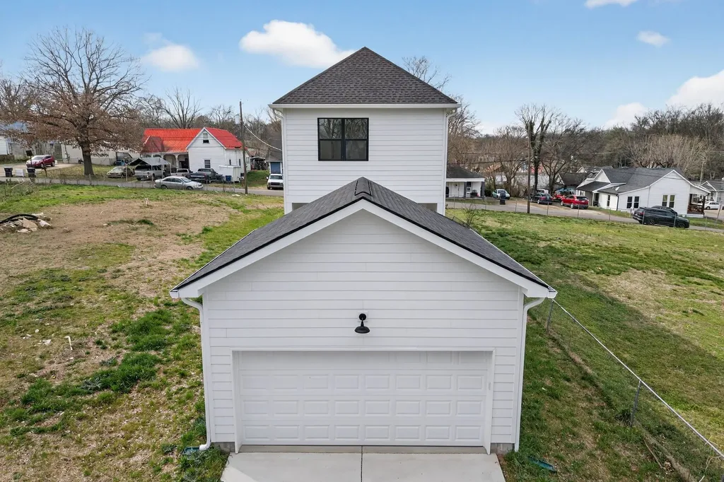 1109 Parker Street Columbia TN 38401