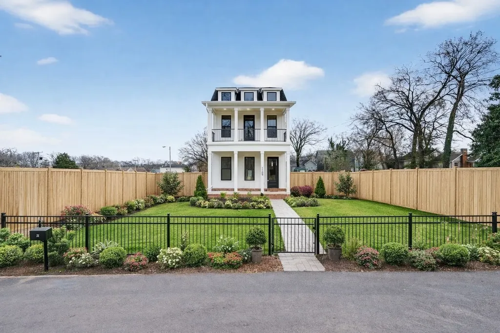 1109 Parker Street Columbia TN 38401