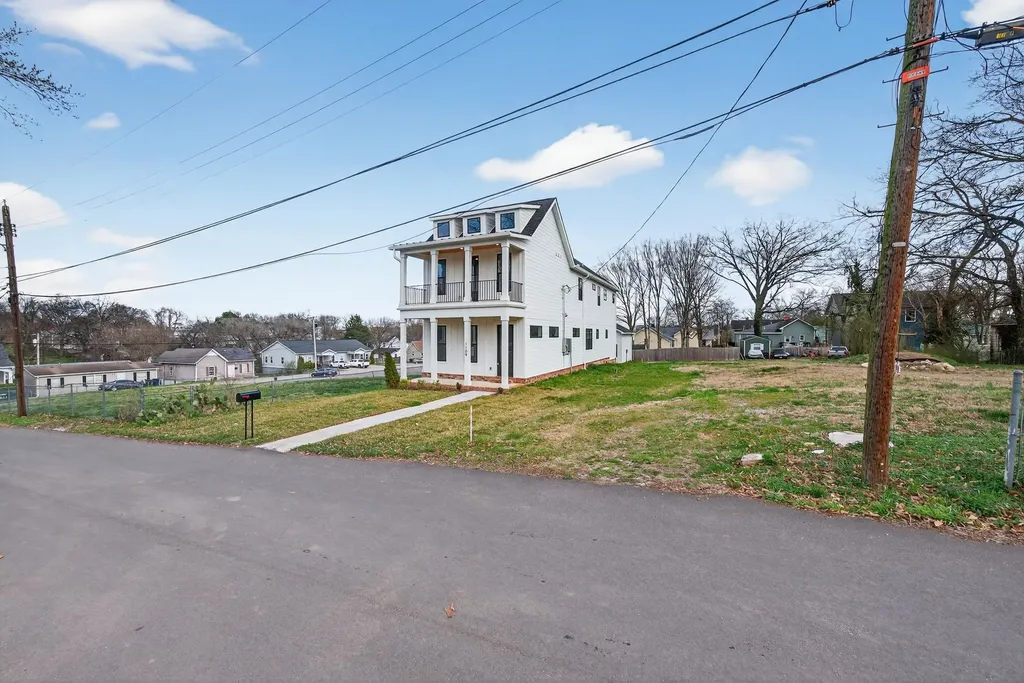 1109 Parker Street Columbia TN 38401