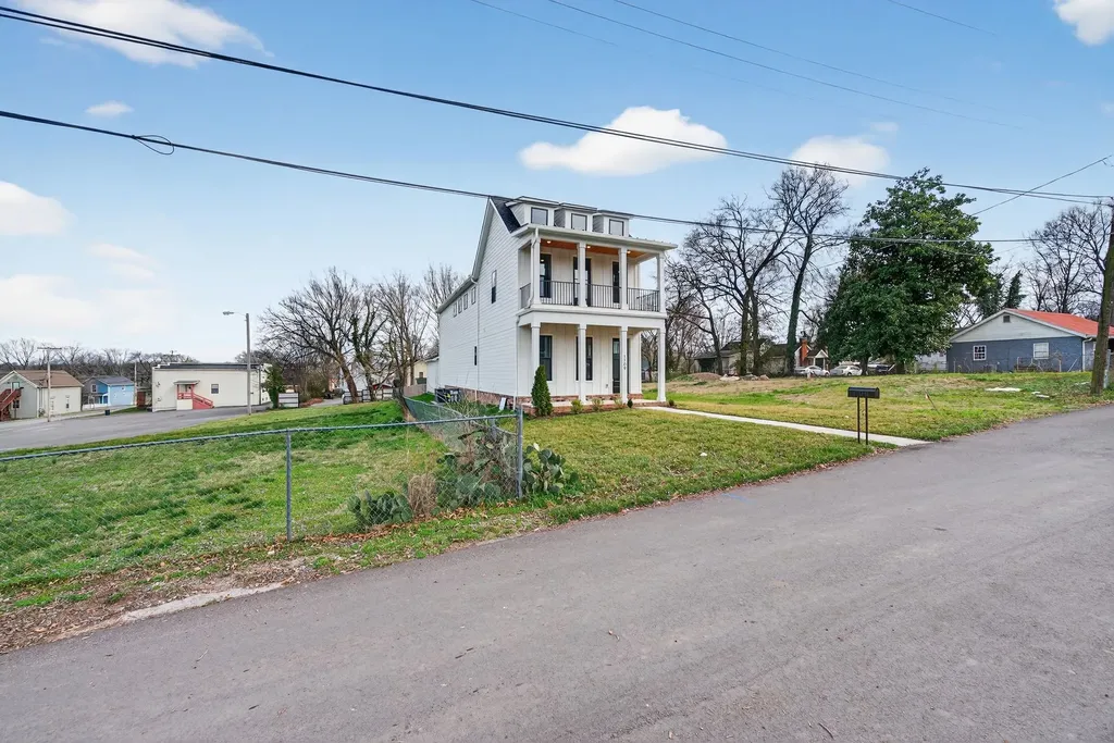 1109 Parker Street Columbia TN 38401