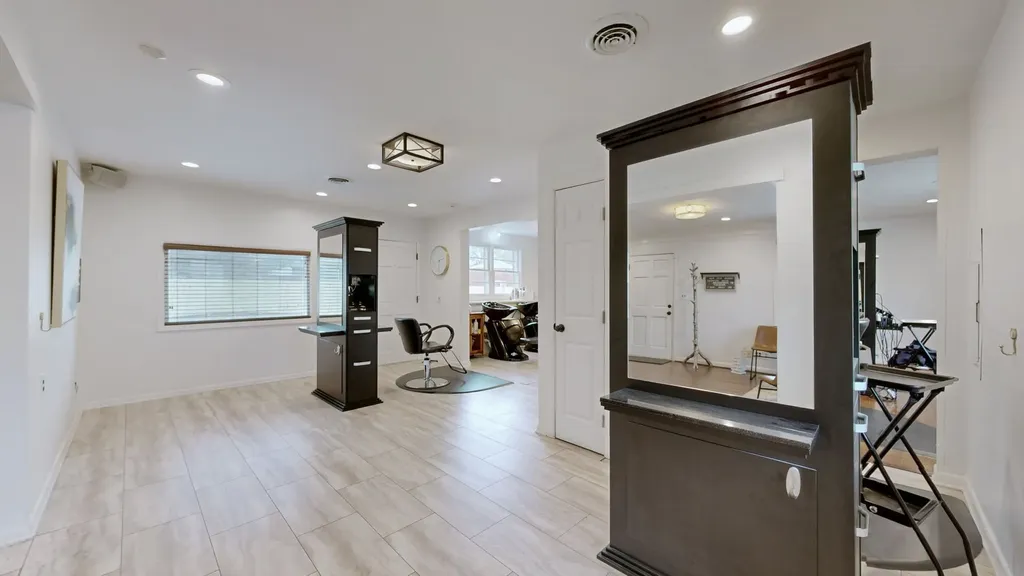 2898 Elm Hill Pike Nashville TN 37214