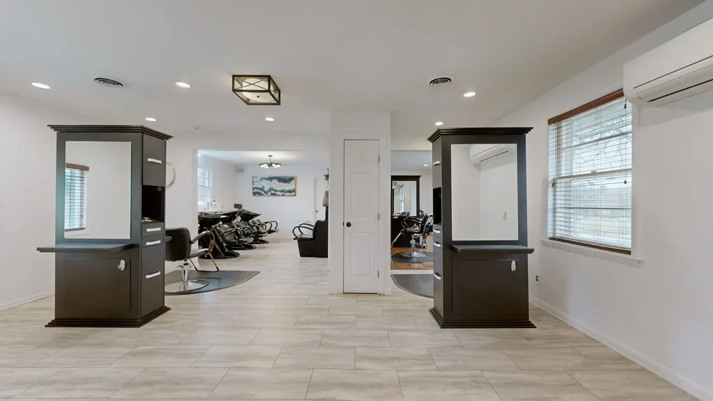2898 Elm Hill Pike Nashville TN 37214