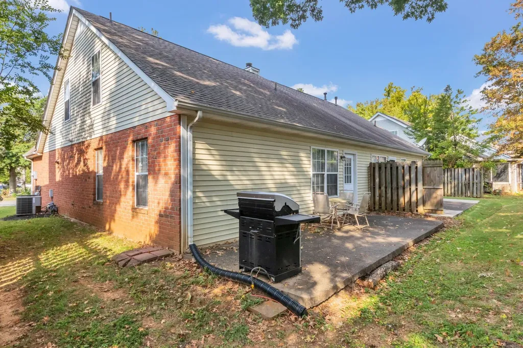1341 Shearron Court Murfreesboro TN 37130