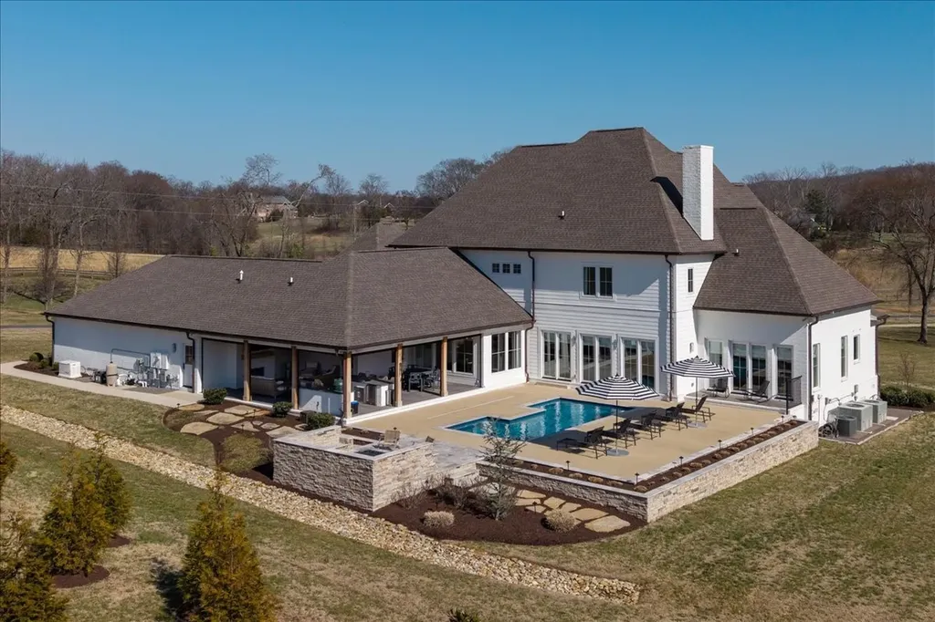 201 Palmer Circle Lebanon TN 37090