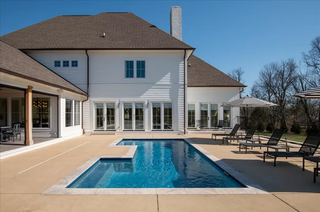 201 Palmer Circle Lebanon TN 37090