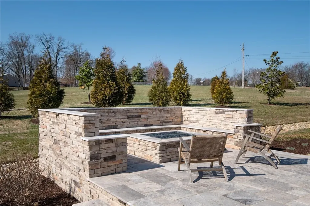 201 Palmer Circle Lebanon TN 37090