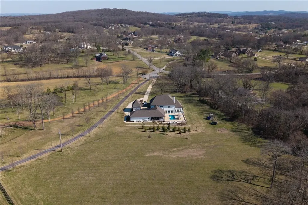 201 Palmer Circle Lebanon TN 37090