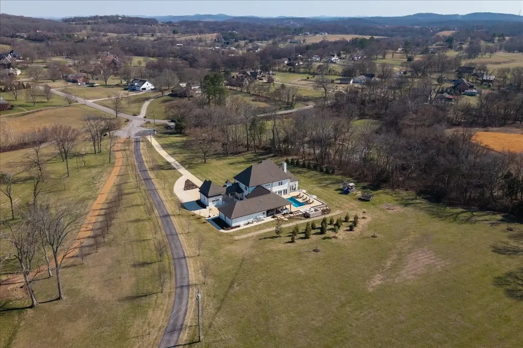 201 Palmer Circle Lebanon TN 37090