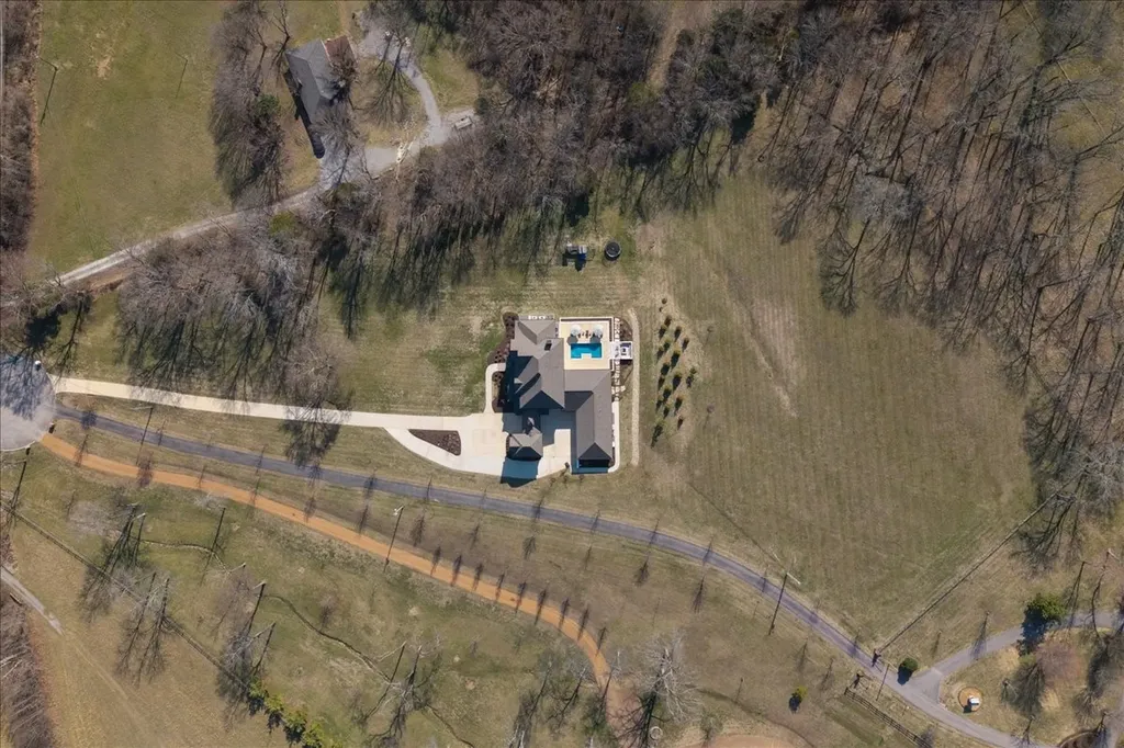 201 Palmer Circle Lebanon TN 37090