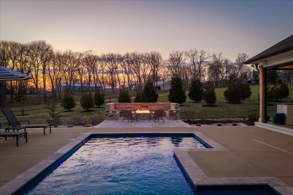 201 Palmer Circle Lebanon TN 37090