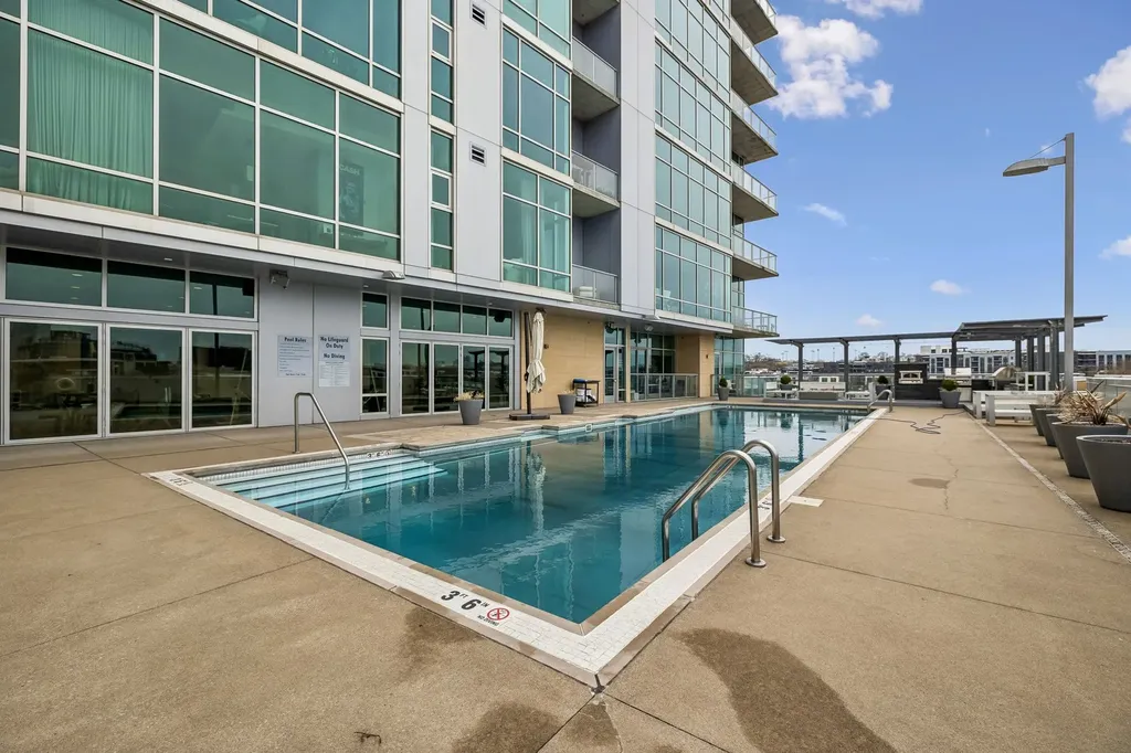700 12th Ave, S Nashville TN 37203