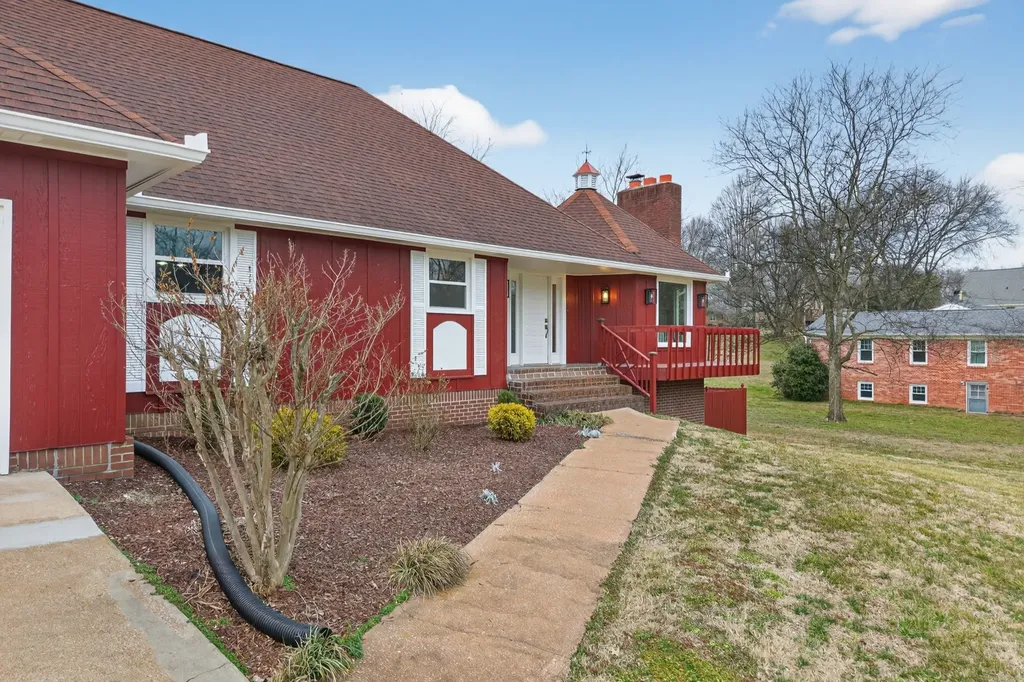 203 Buena Vista Drive Columbia TN 38401