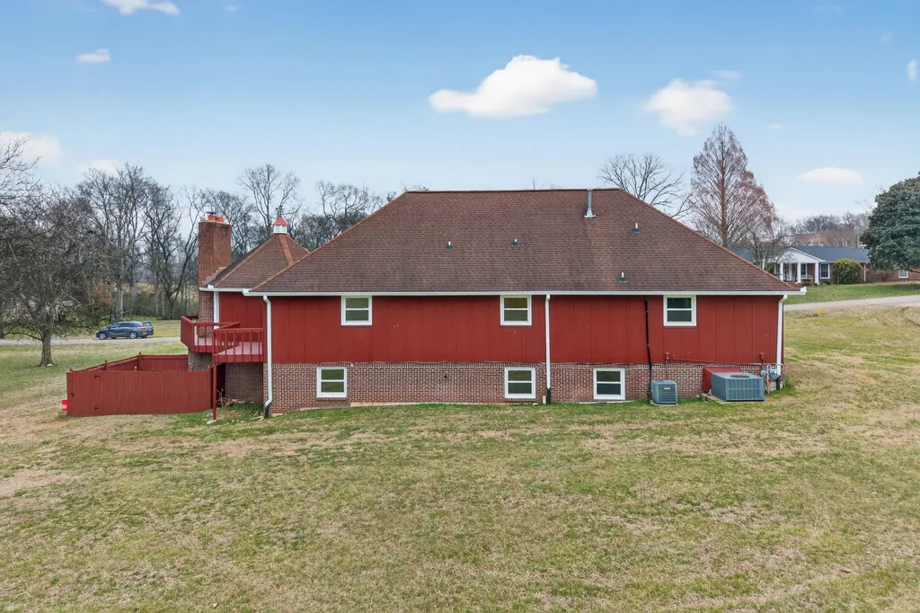 203 Buena Vista Drive Columbia TN 38401
