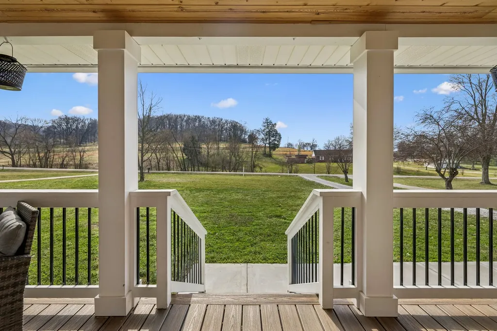 3971 Cantebury Drive Culleoka TN 38451