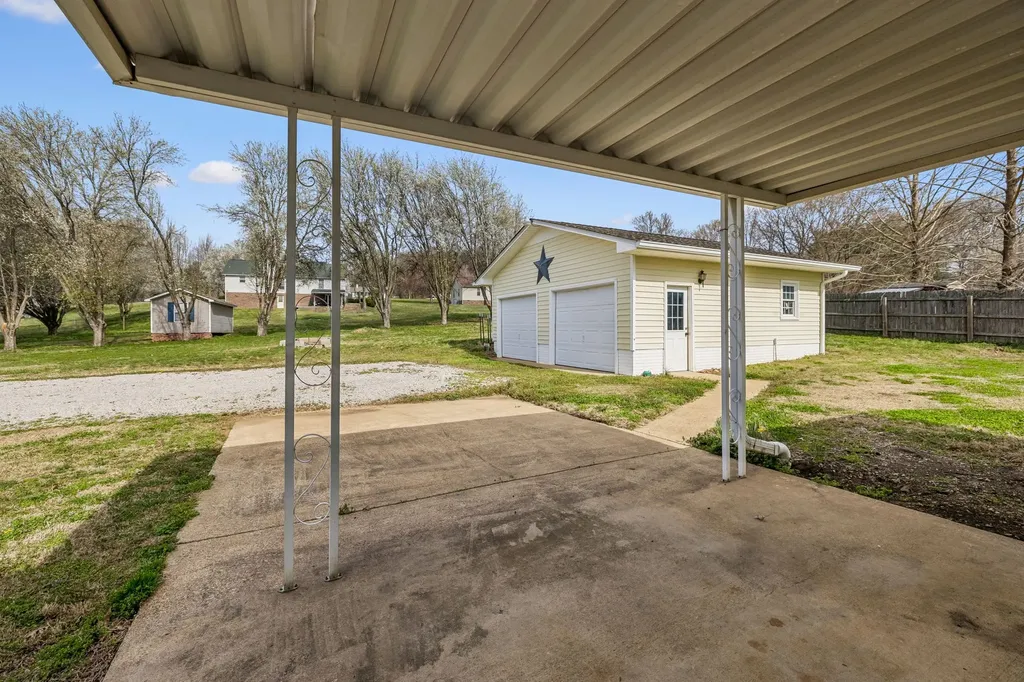 3971 Cantebury Drive Culleoka TN 38451