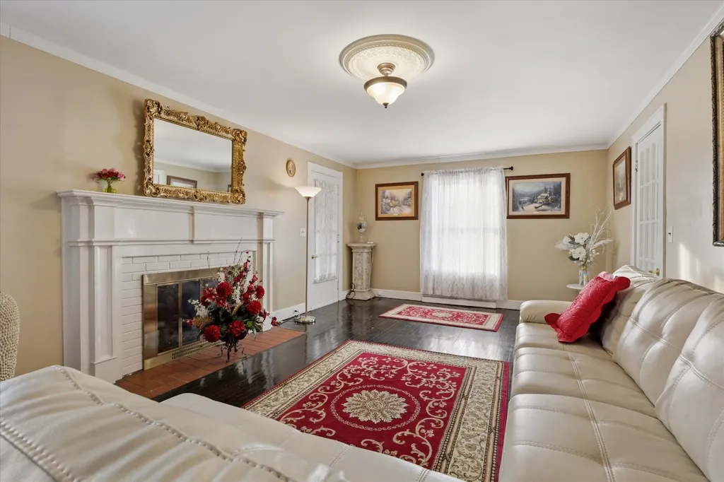 129 N Kingston Avenue Rockwood TN 37854