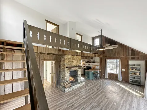 1041 Old Mount Vernon Road Bethpage TN 37022