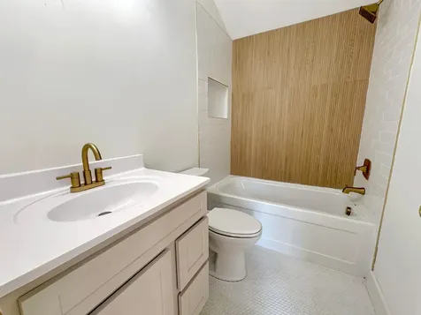 1041 Old Mount Vernon Road Bethpage TN 37022