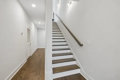 1004 14th Ave, S Nashville TN 37212