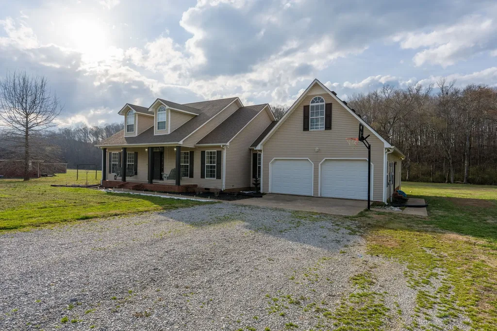 801 Cherokee Hills Drive Loretto TN 38469
