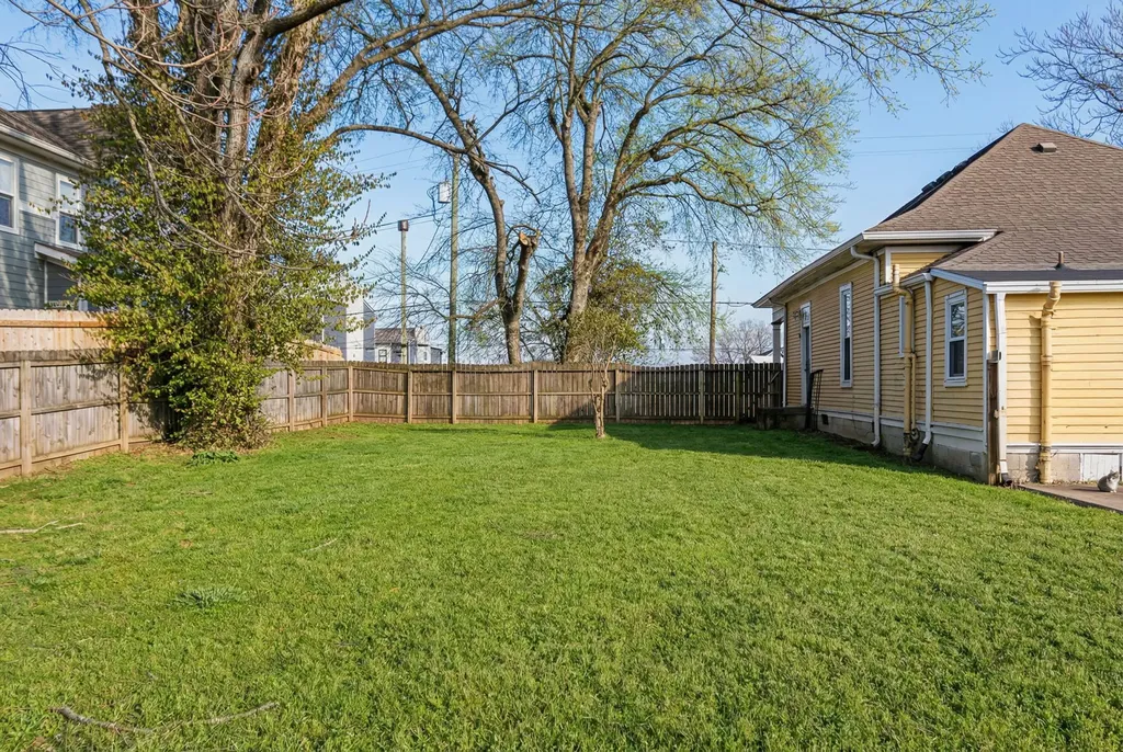 1512 Meridian Street Nashville TN 37207