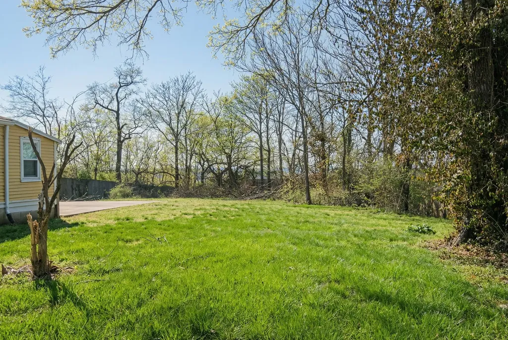 1512 Meridian Street Nashville TN 37207