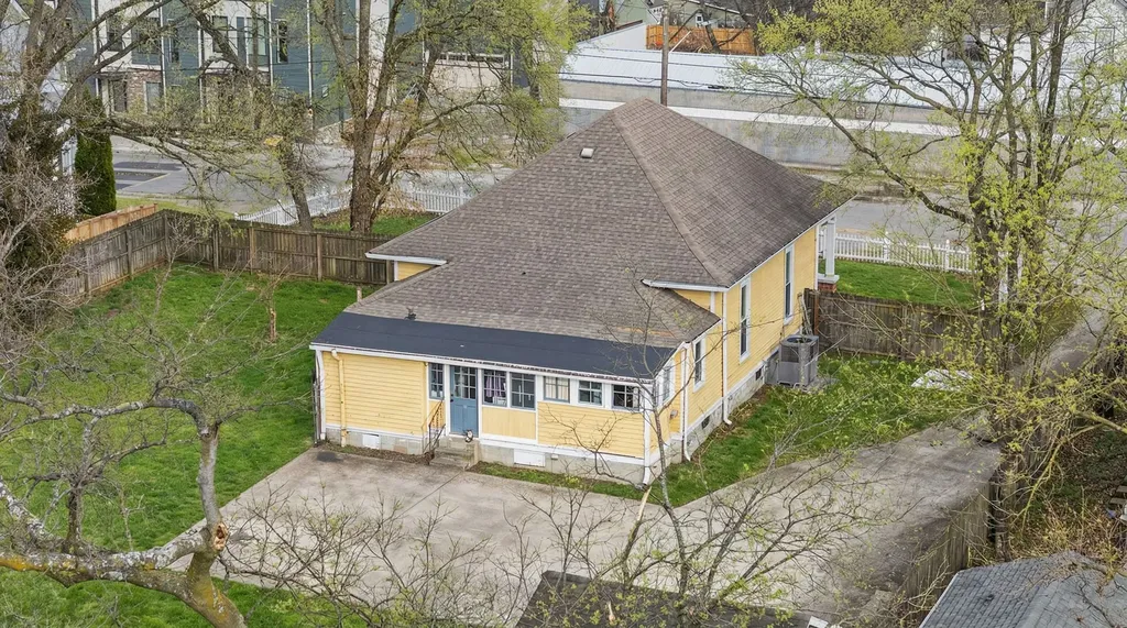 1512 Meridian Street Nashville TN 37207