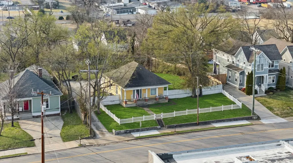 1512 Meridian Street Nashville TN 37207