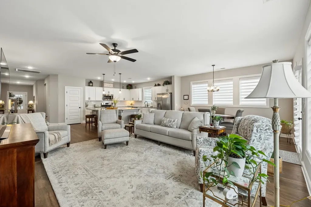 206 Woodhall Court White House TN 37188