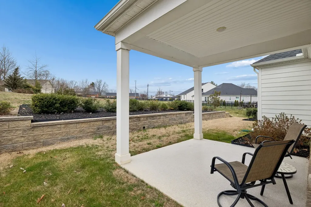 206 Woodhall Court White House TN 37188