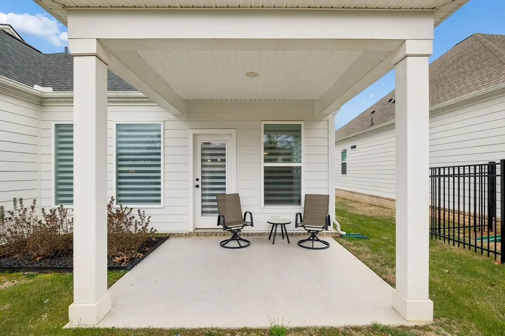 206 Woodhall Court White House TN 37188