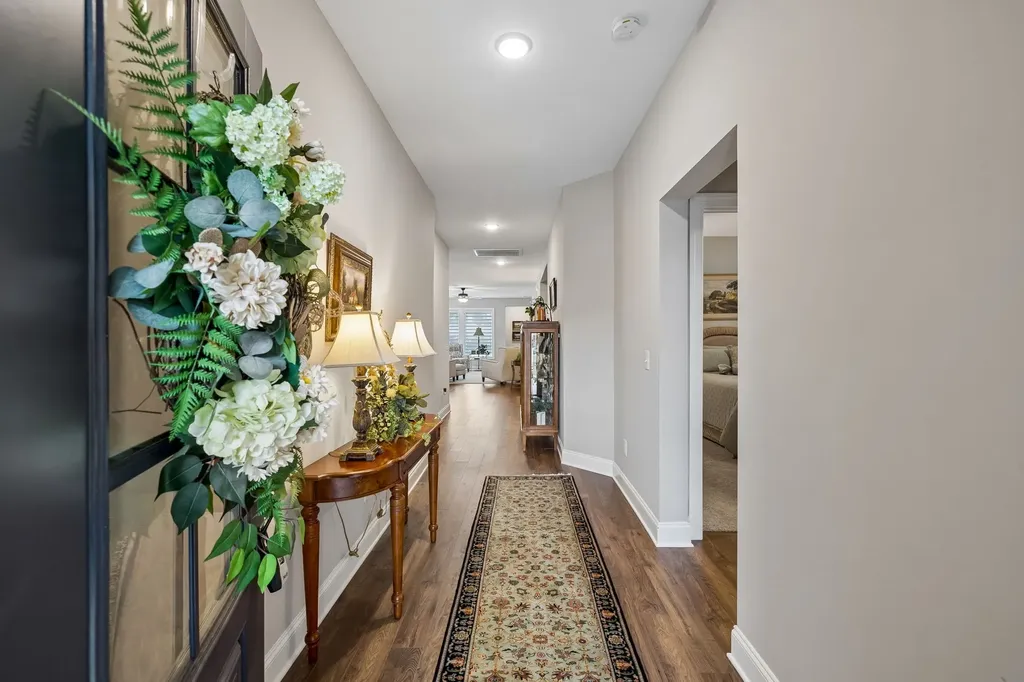 206 Woodhall Court White House TN 37188