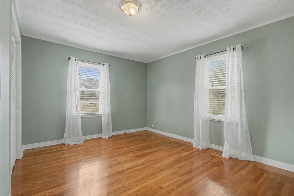 704 Fleming Street Columbia TN 38401