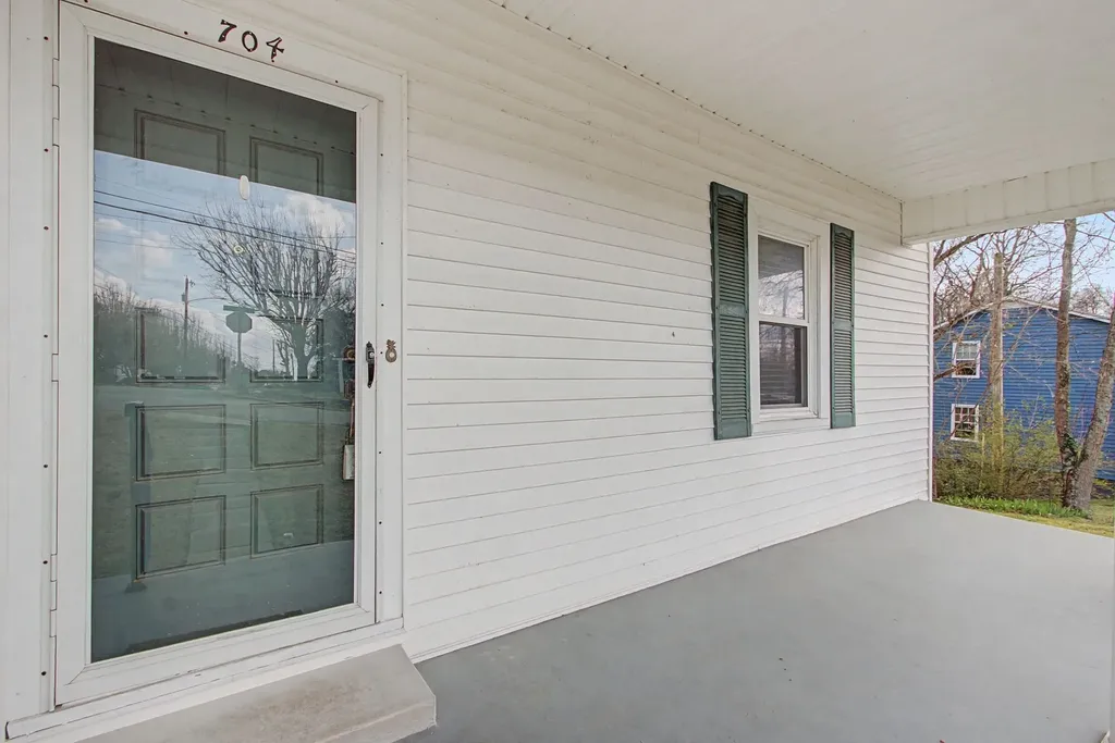 704 Fleming Street Columbia TN 38401