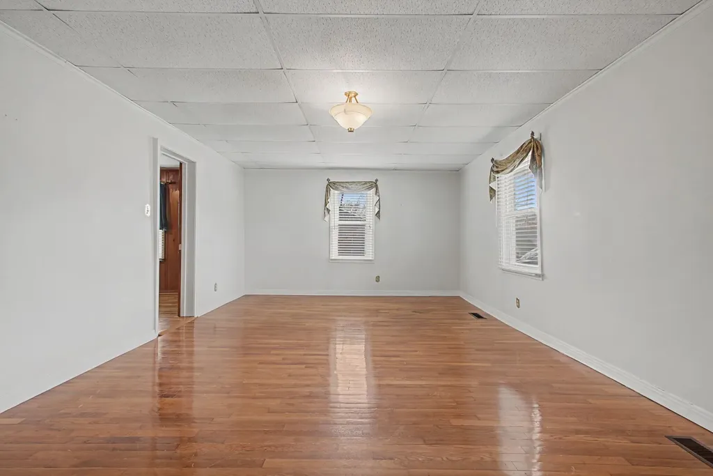 704 Fleming Street Columbia TN 38401