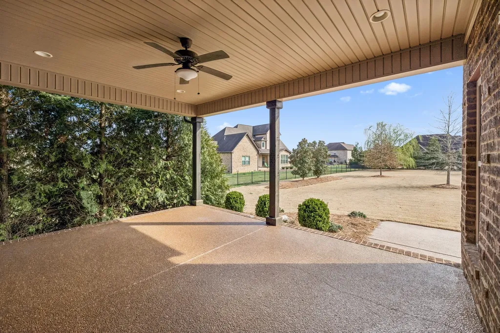 23 Morgan Lane Lebanon TN 37087