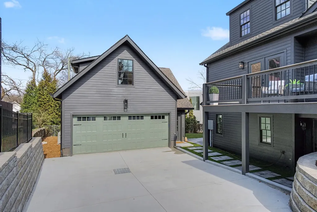 1816 Wildwood Avenue Nashville TN 37212