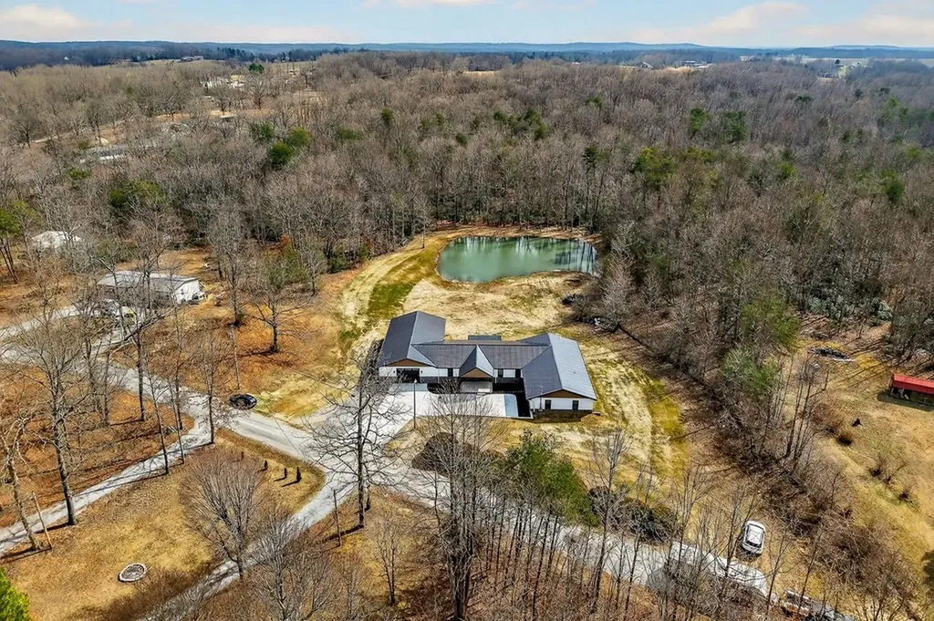 365 Spring Haven Lane Sparta TN 38583