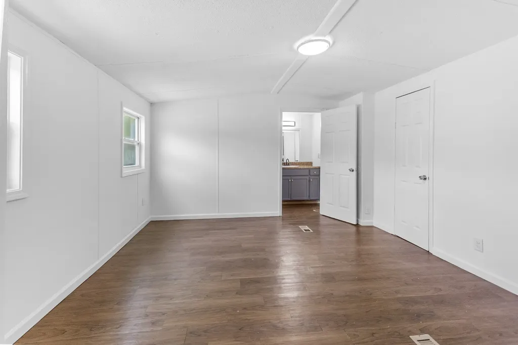 4037 Weston Drive White House TN 37188