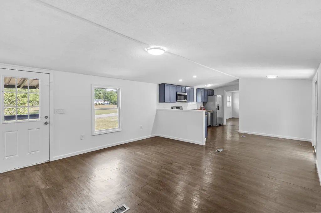 4037 Weston Drive White House TN 37188