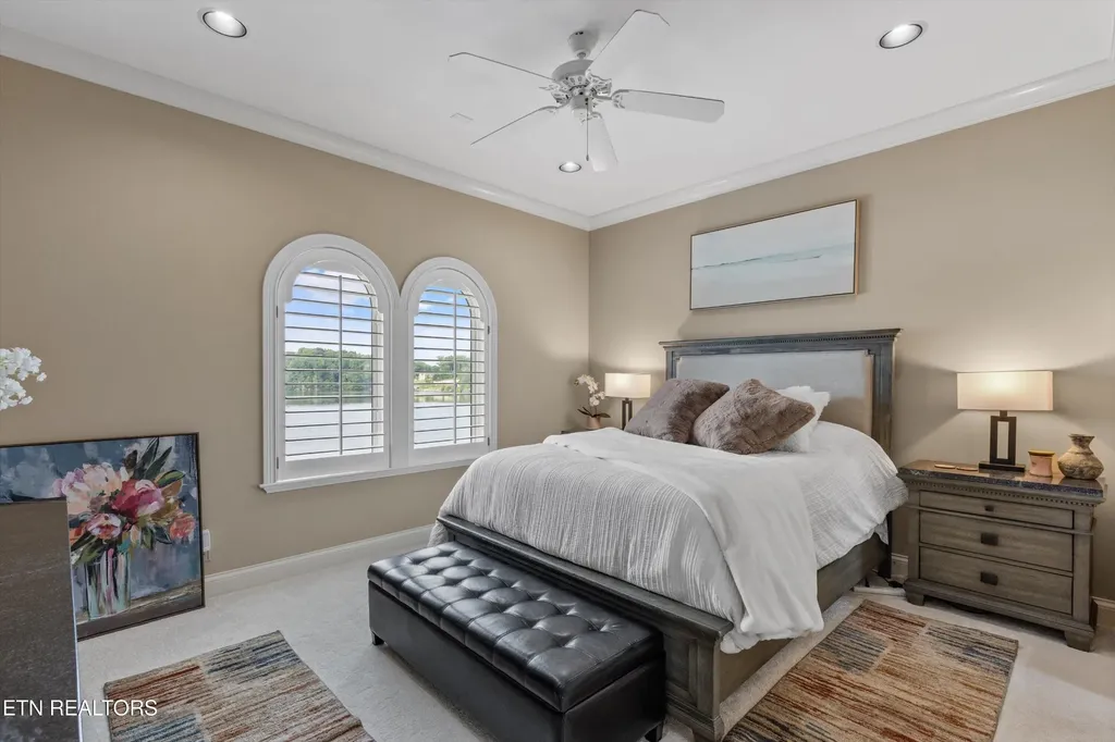 3801 Jackson Bend Drive Louisville TN 37777