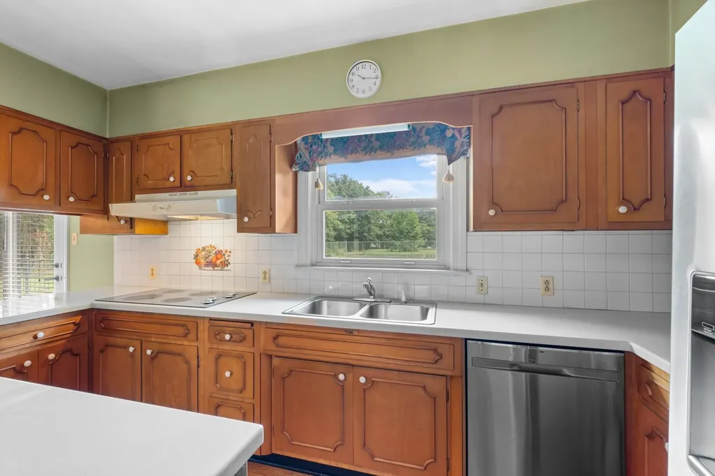 305 Castle Heights Avenue Lebanon TN 37087