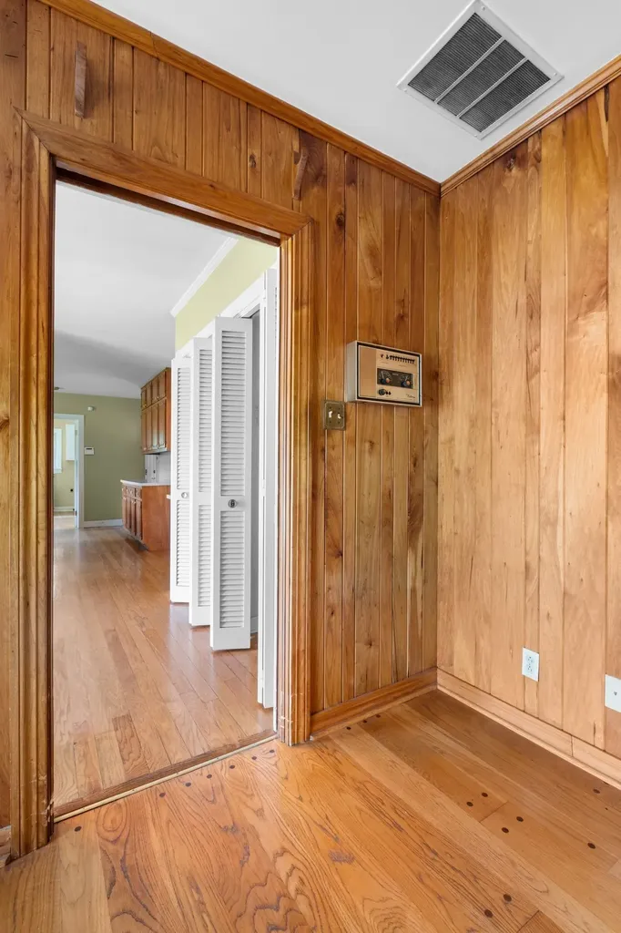 305 Castle Heights Avenue Lebanon TN 37087