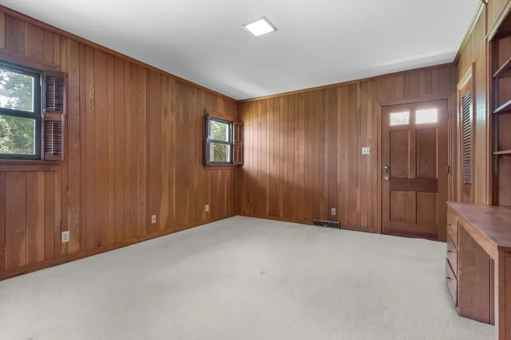 305 Castle Heights Avenue Lebanon TN 37087