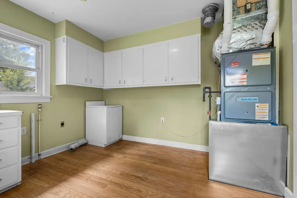 305 Castle Heights Avenue Lebanon TN 37087