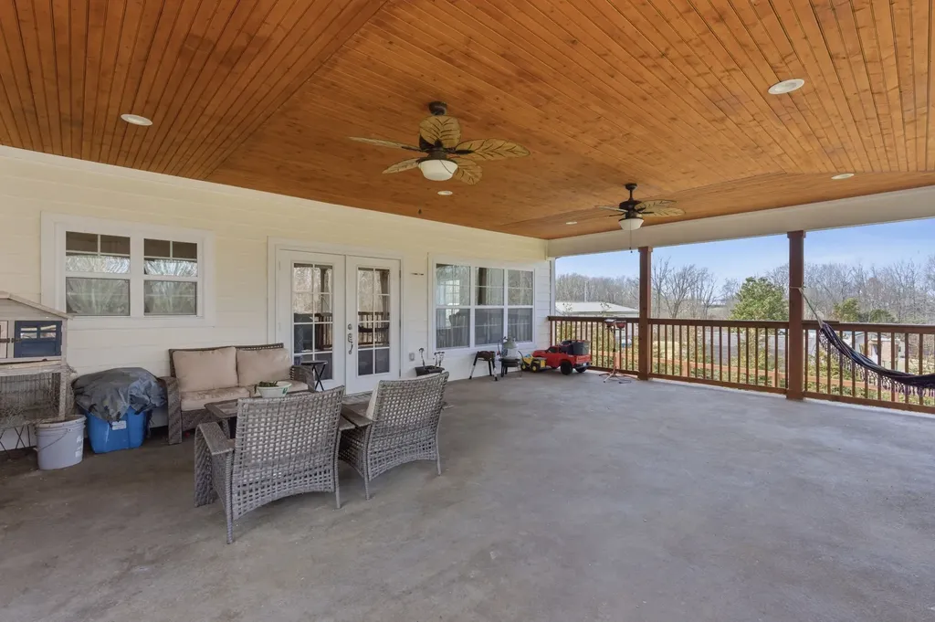 124 Gettysburg Lane Lafayette TN 37083