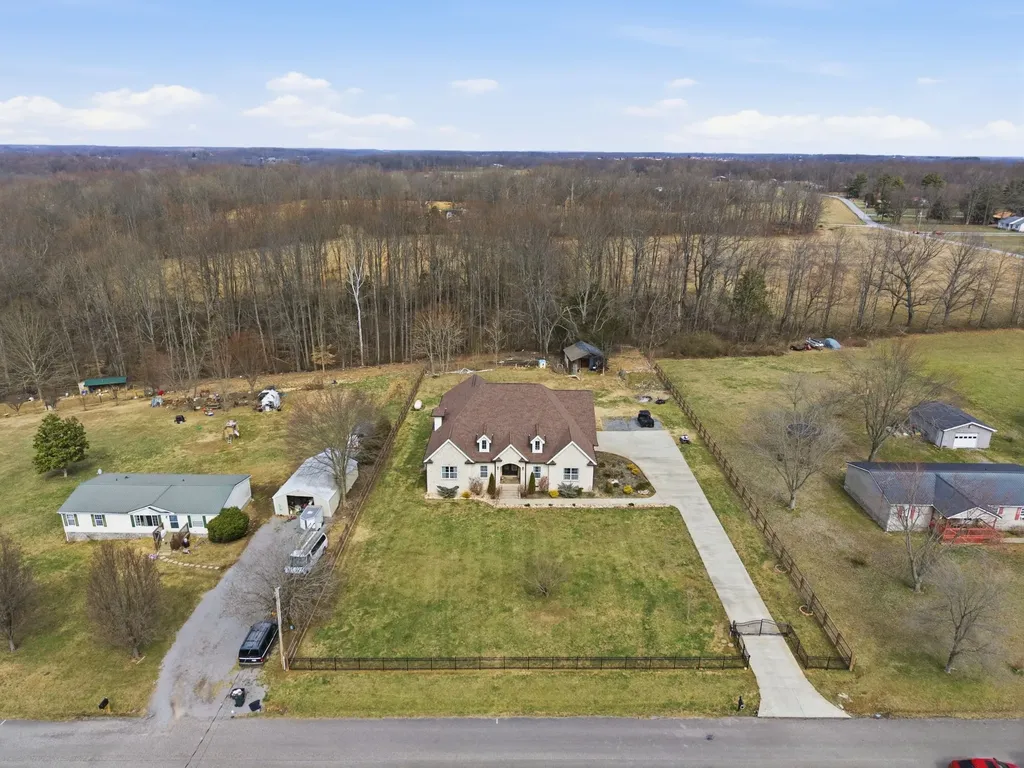 124 Gettysburg Lane Lafayette TN 37083