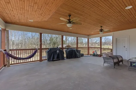 124 Gettysburg Lane Lafayette TN 37083