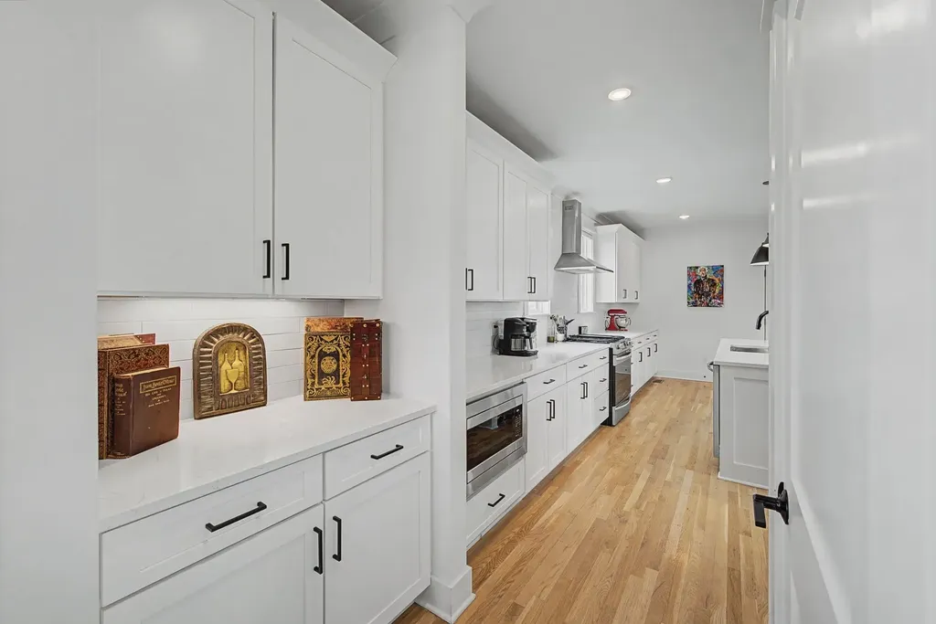 1517 Jones Avenue Nashville TN 37207