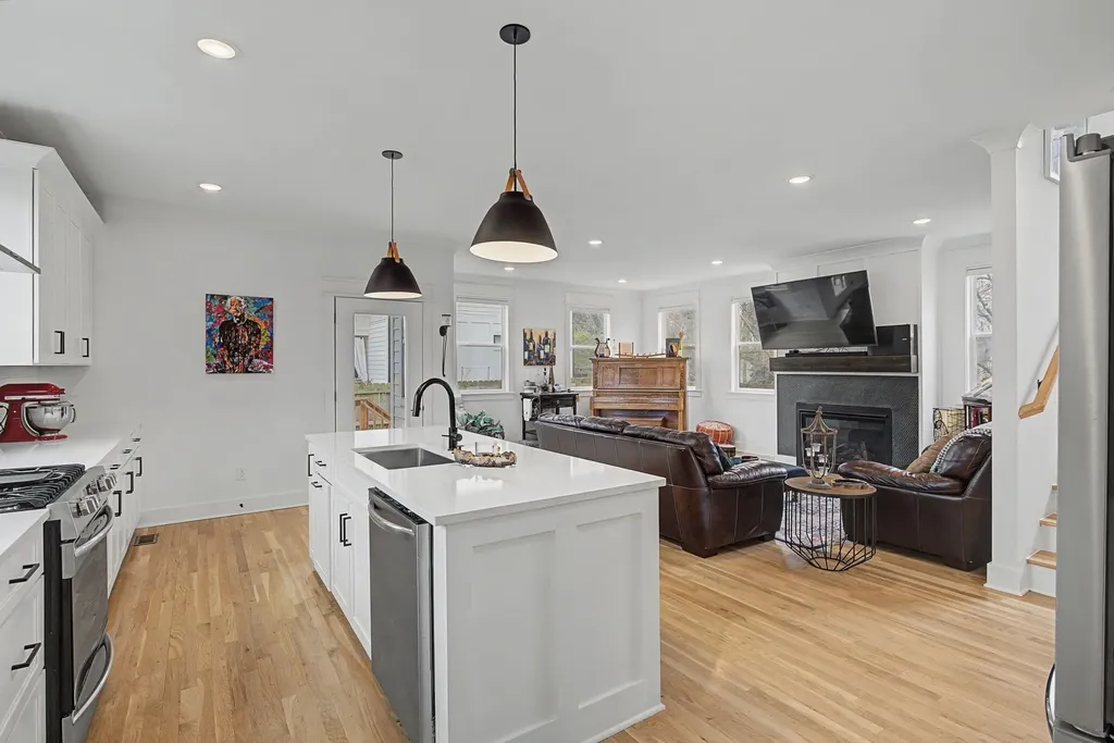 1517 Jones Avenue Nashville TN 37207